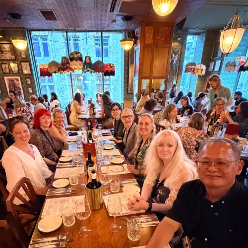 dinner at the cosy club